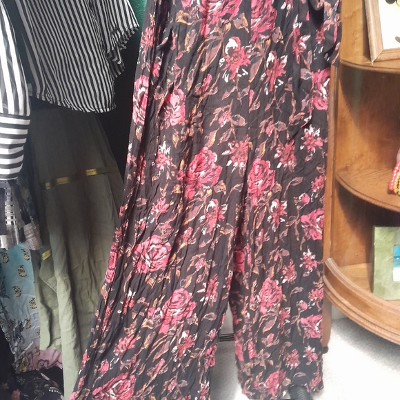 Urban Outfitters floral jumpsuit, size S - Picture 2 of 6